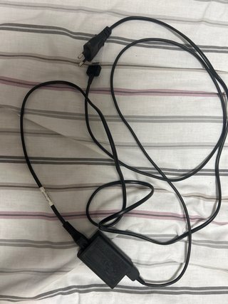 PS Vita OLED PCH-1004 + 4 Giochi + Custodia