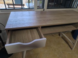 Mesa de oficina madera y metal