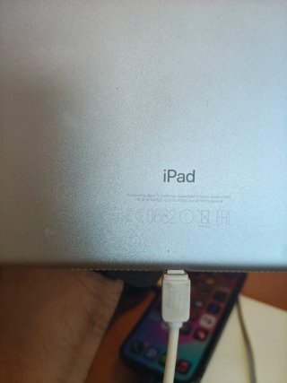 iPad 5ª Gen A1823 32GB gris