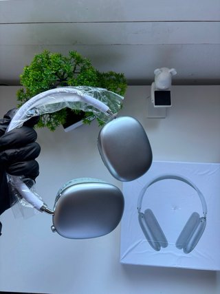 AirPods Max