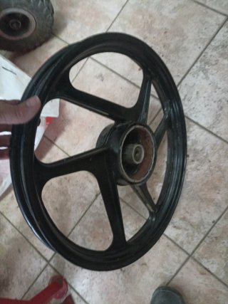 Llanta Delantera Derbi Variant Star Bola 8