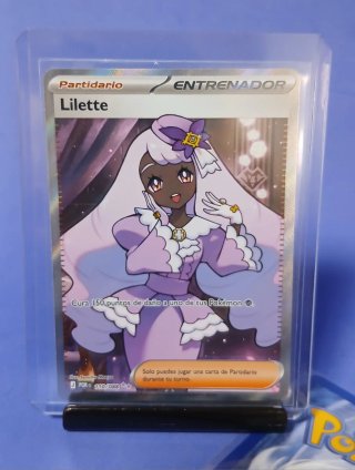 Carta Pokémon Entrenador Lilette 110/088 POR