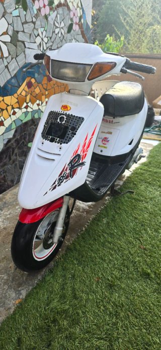 Yamaha Jog 49cc con motor Sonic