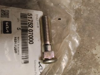 Tuerca de cubo KIA 52950 17000