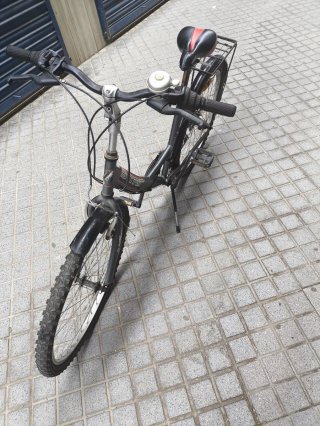 Bicicleta negra