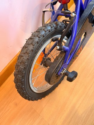 Bicicleta Conor 14” con casco