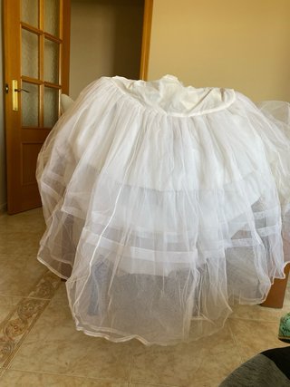 Traje de Fallera Completo con Cancán y Zapatos