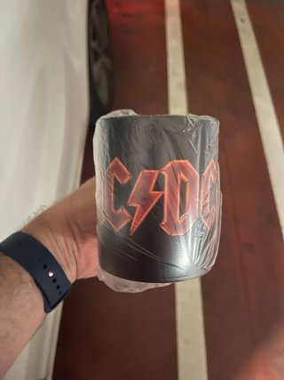 Taza AC/DC