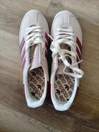 Adidas Spezial Beige y Rojo