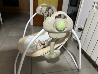 Balancín bebé con música se venden las dos sillita