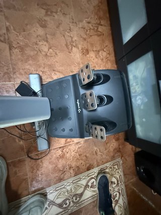 Silla Playseat con Volante, Pedales y Palanca
