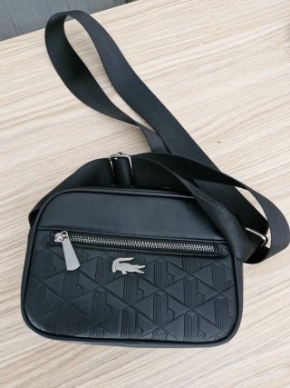 Riñonera Lacoste Negra