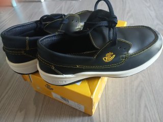 Náuticos Panter Talla 43 Negro y Amarillo