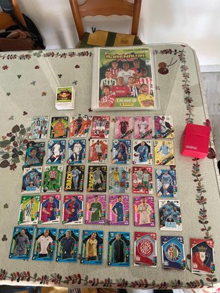 Álbum Fútbol 2025 + Cromos y Cartas