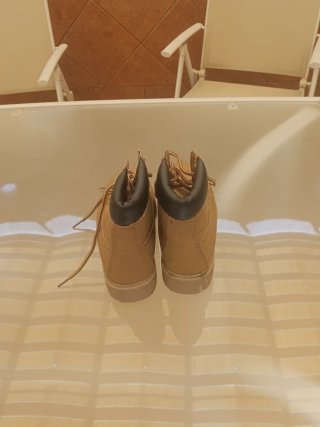 Botas Timberland Camel con Cordones talla 34