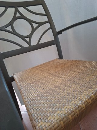 4 Sillas de Terraza Metálicas y Mimbre