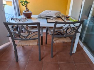 4 Sillas de Terraza Metálicas y Mimbre