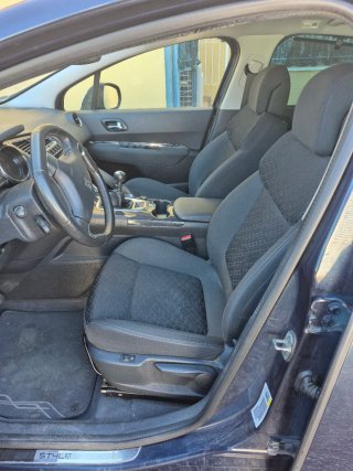 Peugeot 3008 2015