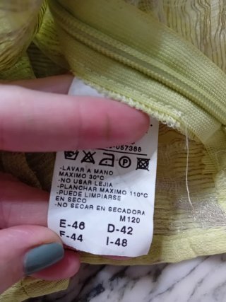 Top verde lima con rombos