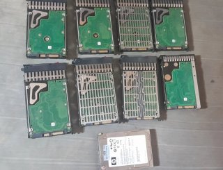 Lote de 9 Discos Duros Seagate para Servidor