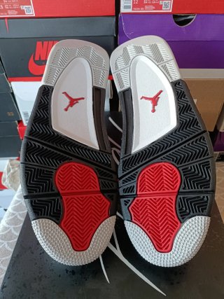 Jordan 4