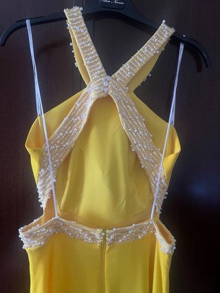 Vestido de fiesta amarillo