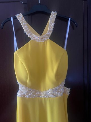 Vestido de fiesta amarillo