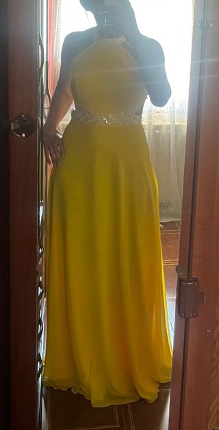 Vestido de fiesta amarillo