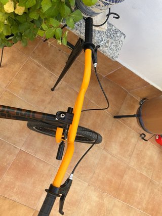 Bicicleta BMX Biocycle Demo Negra y Naranja