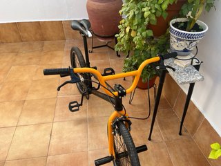 Bicicleta BMX Biocycle Demo Negra y Naranja