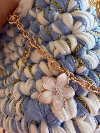Borsa handmade azzurra e bianca