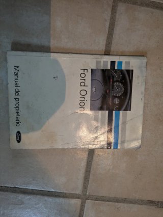 Libros instrucciones de coches