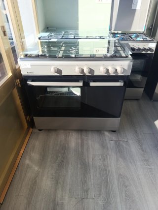 Cocina de gas Ártica con horno