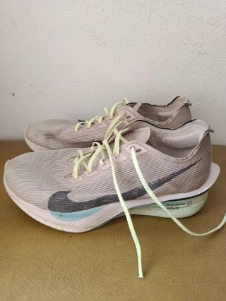 Nike Vaporfly 4% Talla 38.5 Placa Carbono