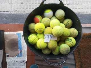 75 Pelotas de Tenis