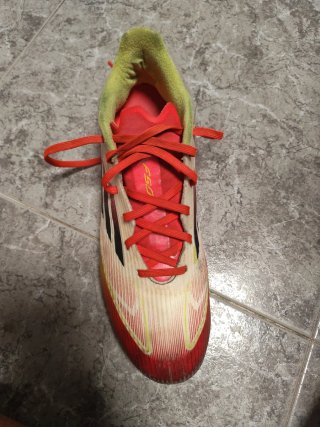 Zapatillas Fútbol Adidas Talla 42 Rojas y Blancas