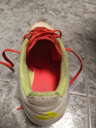 Zapatillas Fútbol Adidas Talla 42 Rojas y Blancas