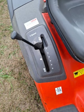 Tractor cortacésped Husqvarna CT126