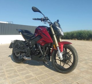 Cyclone Battlo 125cc Naked Roja