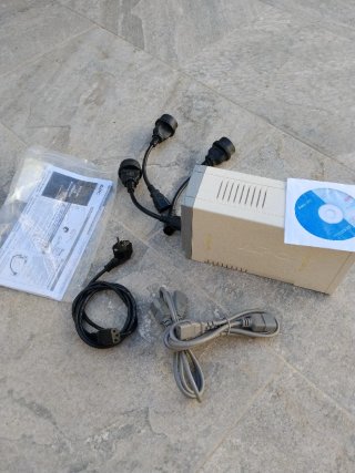 Adaptador Ethernet y Batería APC