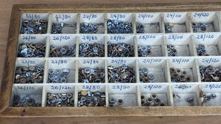 Gran lote Relojero 1065 Coronas Caja Clasificadora