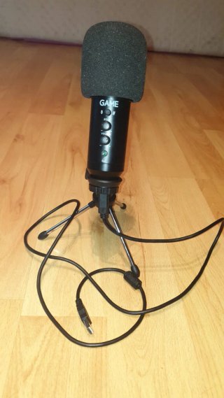 Micrófono GAME con trípode y cable USB