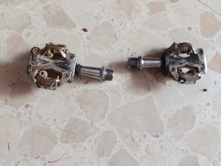 Pedales automáticos bici