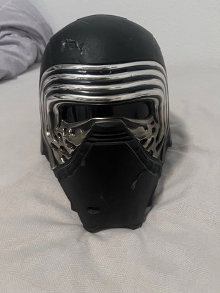 Casco y Espada Kylo Ren Star Wars