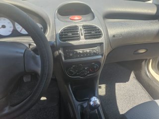 Peugeot 206 2004