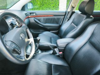 Toyota Avensis 2005