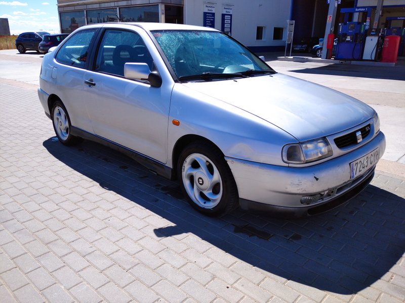 SEAT Cordoba sport TDI - foto 1