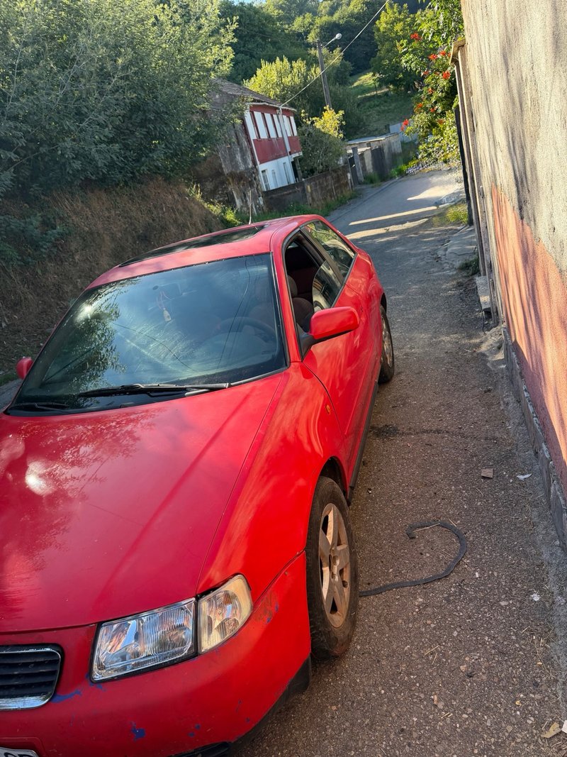 Audi A3 1999 - foto 1