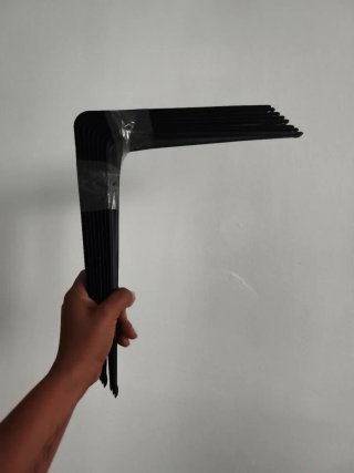 8 Escuadras de pared negras