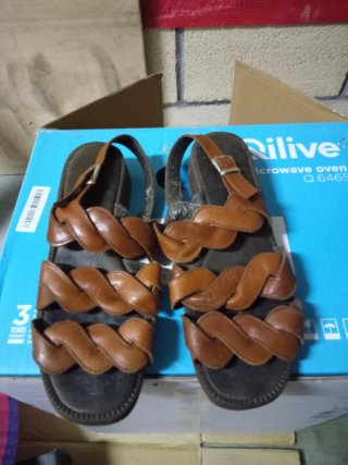 Sandalias Beige y Marrones Mujer
